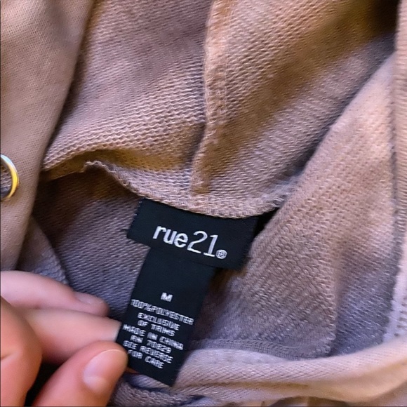 Rue 21 cropped sweatshirt - Picture 2 of 2